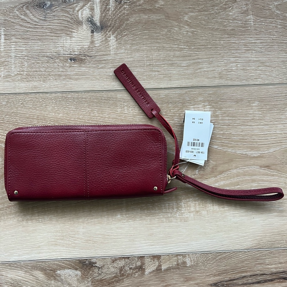 NWT Leather Wallet Wristlet Burgundy with Tan interior - Picture 2 of 4